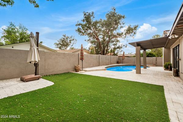 Scottsdale, AZ 85258,8547 E Via De Encanto --