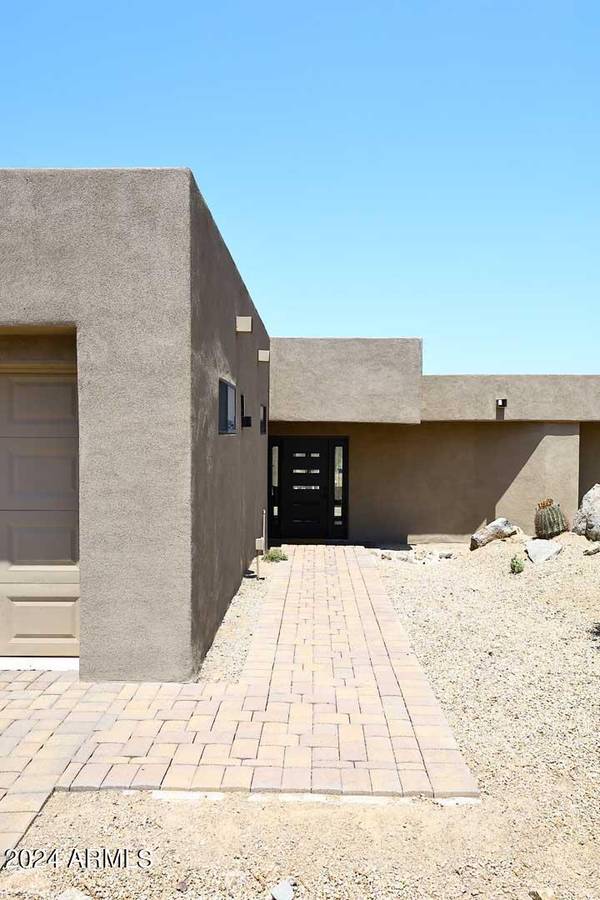 Carefree, AZ 85377,1041 N BOULDER Drive