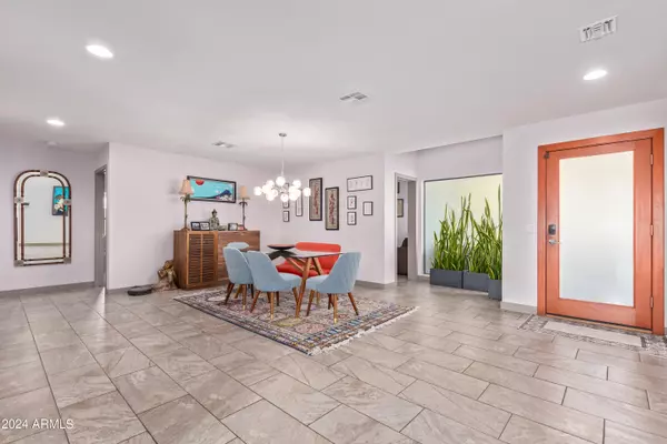 Phoenix, AZ 85020,8524 N 14TH Street