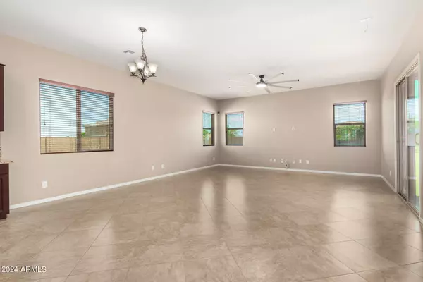 12833 W MARLETTE Avenue Litchfield Park, AZ 85340