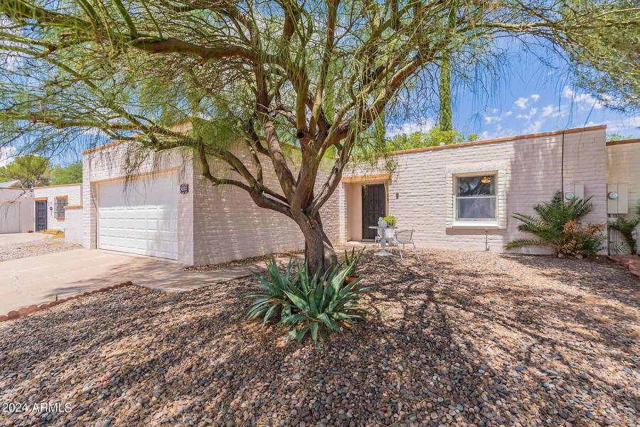 1317 CARMELITA Drive, Sierra Vista, AZ 85635