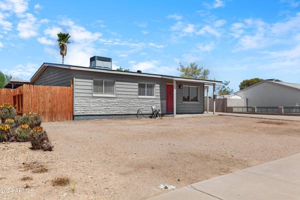 Phoenix, AZ 85053,3130 W CARIBBEAN Lane