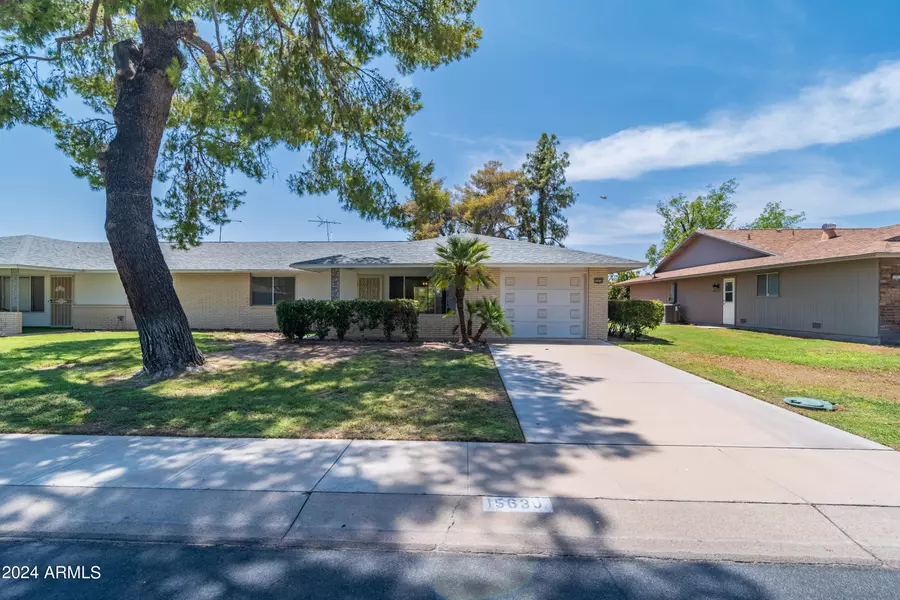 15630 N Lakeforest Drive, Sun City, AZ 85351