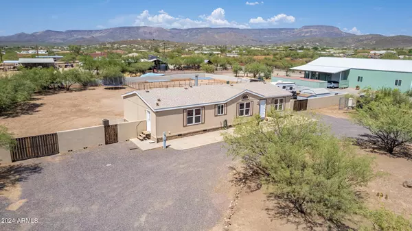 New River, AZ 85087,1234 E CAVALRY Road