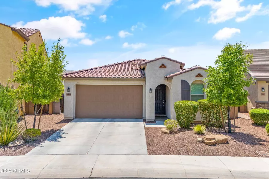 10003 W FOOTHILL Drive, Peoria, AZ 85383