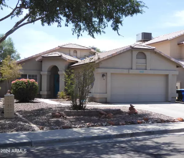 1905 E AIRE LIBRE Avenue, Phoenix, AZ 85022