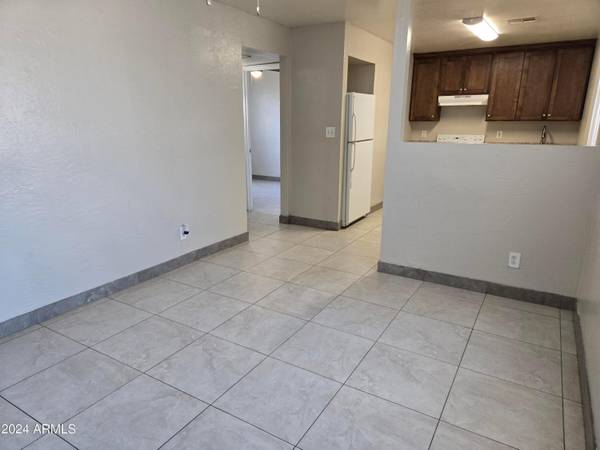 Phoenix, AZ 85017,2540 W CAMPBELL Avenue #Apt 2