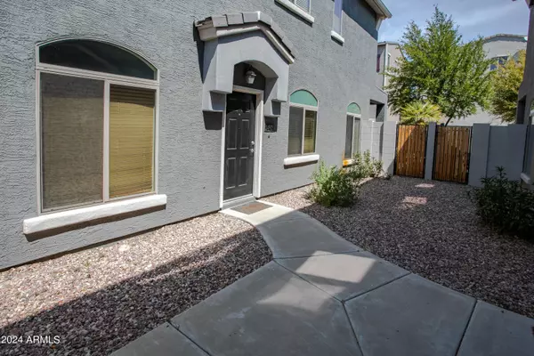 Tempe, AZ 85288,2402 E 5TH Street #1492