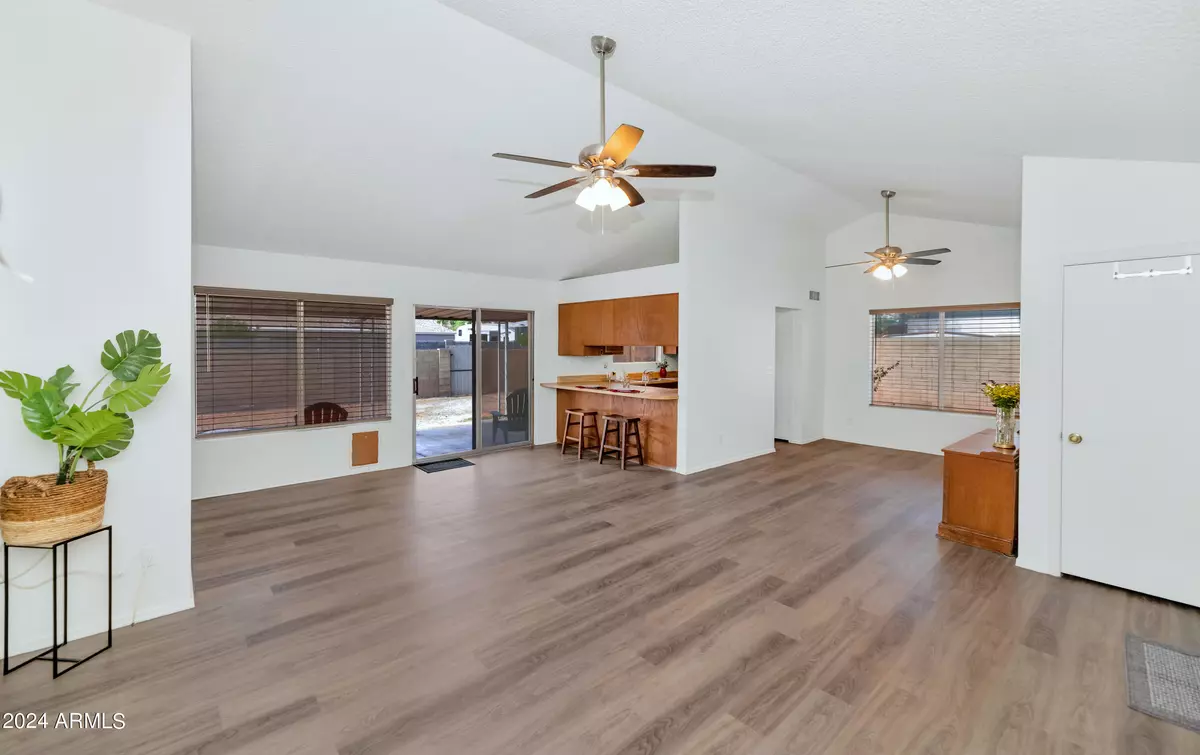 Tempe, AZ 85283,1419 E DIVOT Drive