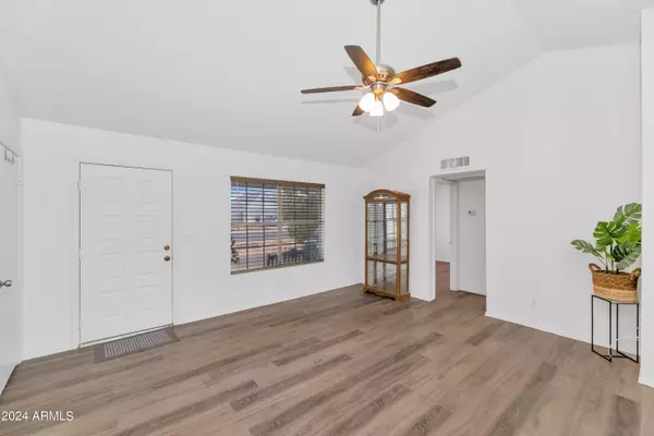 Tempe, AZ 85283,1419 E DIVOT Drive