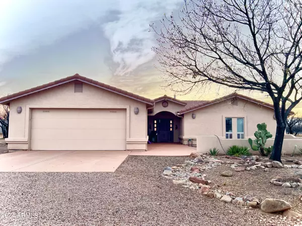 9876 E CHANDLER Lane, Hereford, AZ 85615