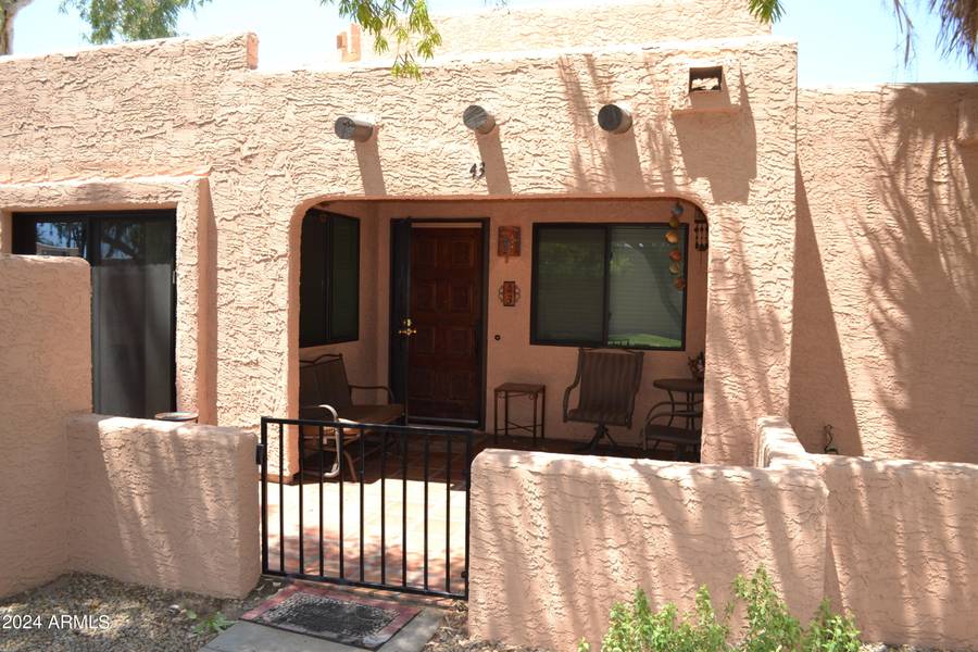 8940 W OLIVE Avenue #43, Peoria, AZ 85345