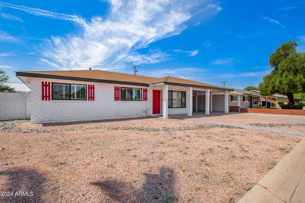 Scottsdale, AZ 85257,7453 E ALMERIA Road