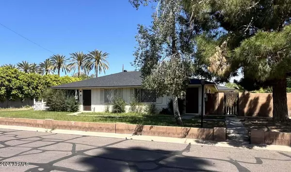 Phoenix, AZ 85014,6239 N 14TH Street