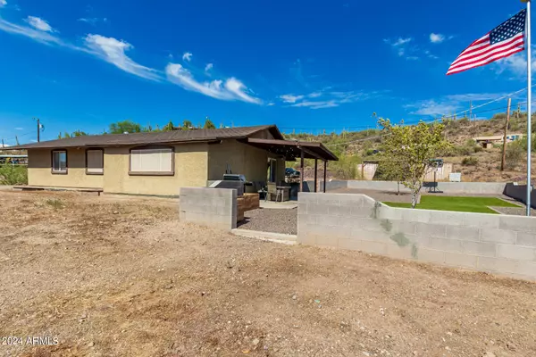 49815 N 36TH Avenue, New River, AZ 85087
