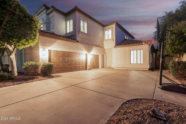 Chandler, AZ 85286,2451 W MAPLEWOOD Street