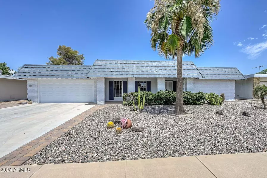 11122 W JACARANDA Drive, Sun City, AZ 85373