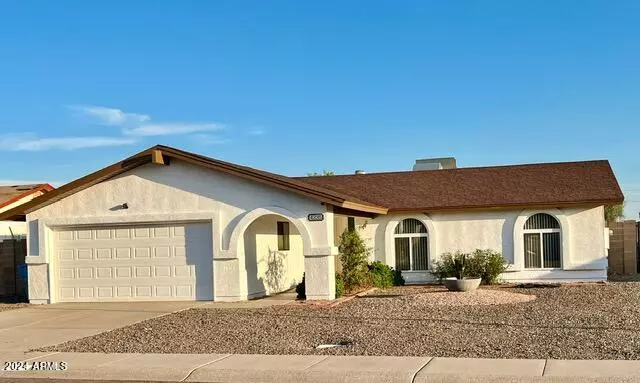 4235 W MICHELLE Drive, Glendale, AZ 85308