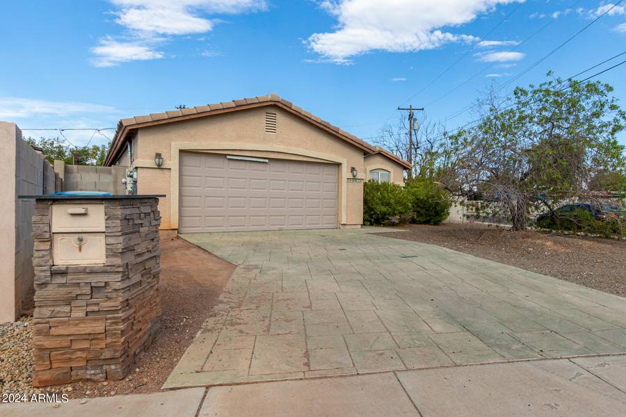 16601 N 28TH Place, Phoenix, AZ 85032