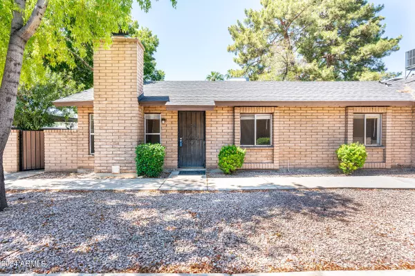 117 W CONCORDA Drive #102, Tempe, AZ 85282
