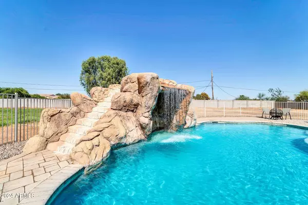 Avondale, AZ 85392,2406 N 103RD Drive