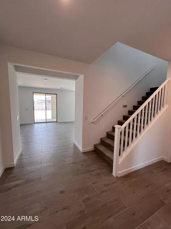 Goodyear, AZ 85338,17993 W VOGEL Avenue