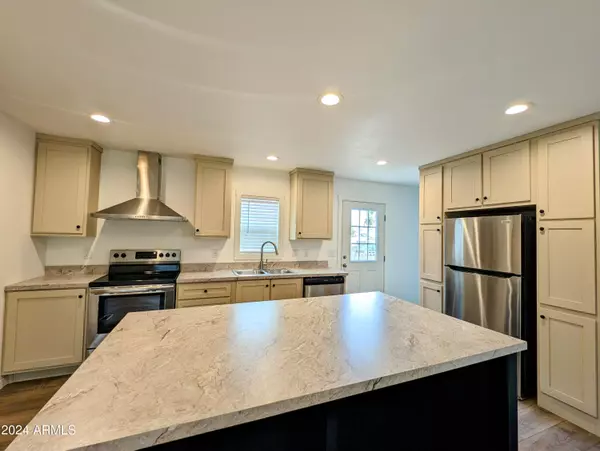 Apache Junction, AZ 85120,2836 W 9th Place