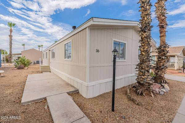 Phoenix, AZ 85050,19602 N 32ND Street #36