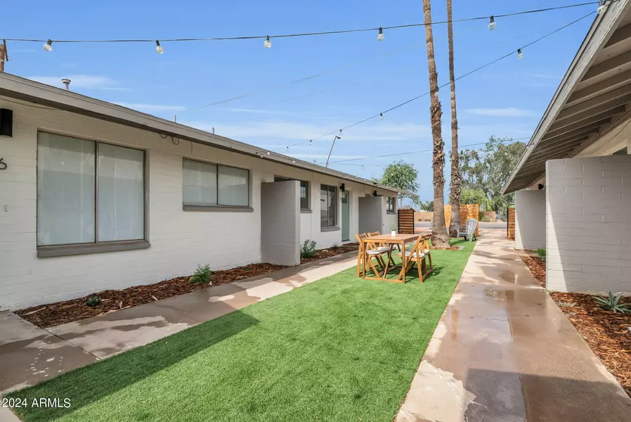 405 S PRIEST Drive N, Tempe, AZ 85281