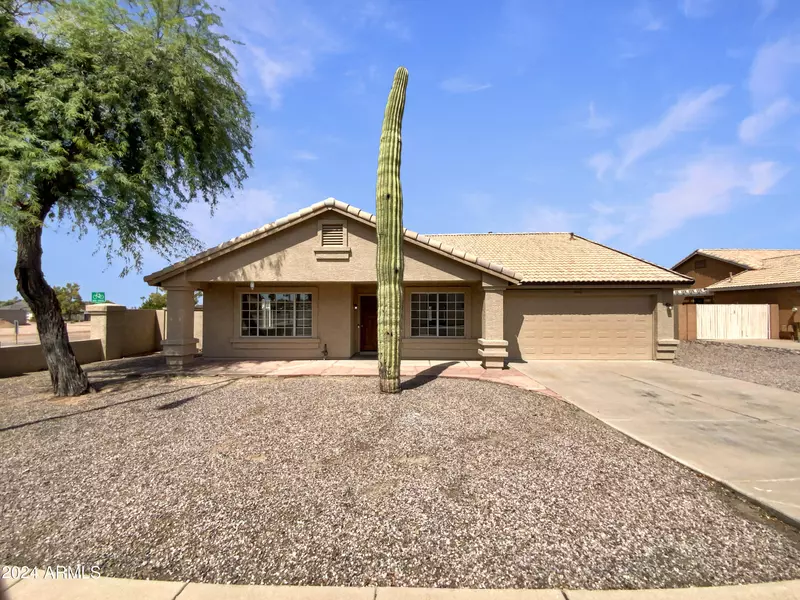 6406 E MENLO Street, Mesa, AZ 85215