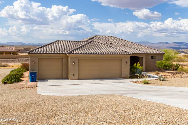 Wickenburg, AZ 85390,2930 W SADDLERIDGE Way