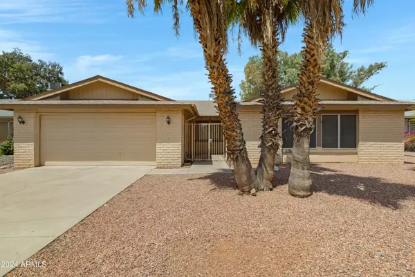 11202 S SHOSHONI Drive, Phoenix, AZ 85044