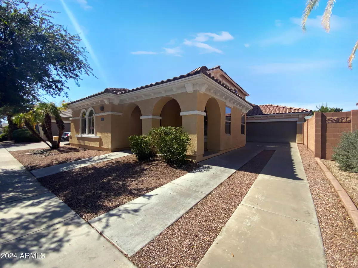 Chandler, AZ 85249,944 E RUNAWAY BAY Place