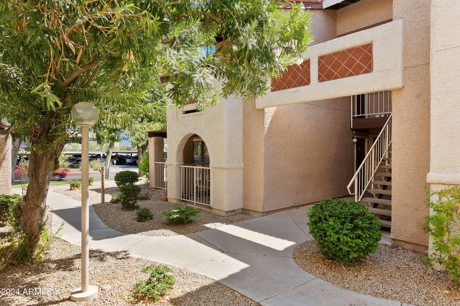 5757 W EUGIE Avenue #2118, Glendale, AZ 85304