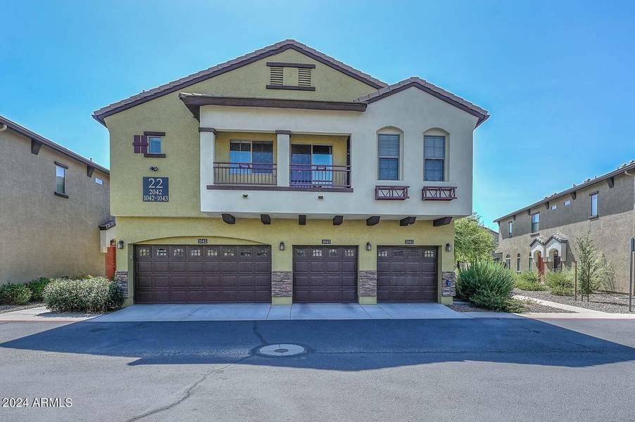 2725 E MINE CREEK Road #2042, Phoenix, AZ 85024