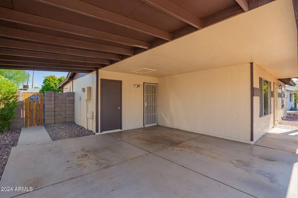 Mesa, AZ 85202,2145 W OBISPO Avenue