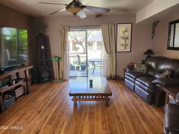 Mesa, AZ 85202,2338 W LINDNER Avenue #13