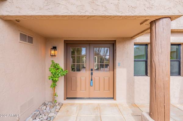 Carefree, AZ 85377,1062 N BOULDER Drive