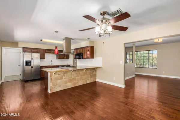 Scottsdale, AZ 85250,8755 E PLAZA Avenue