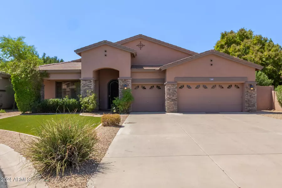 1239 E KRAMER Circle, Mesa, AZ 85203