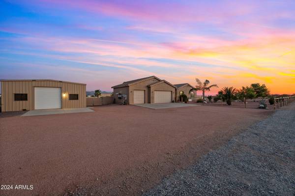 22025 W BAJADA Drive,  Wittmann,  AZ 85361