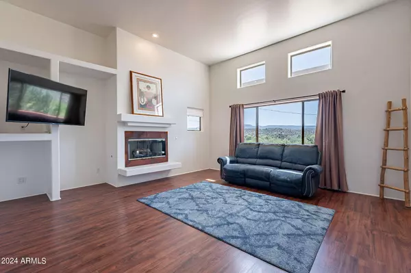 4490 N Eagle Circle, Rimrock, AZ 86335