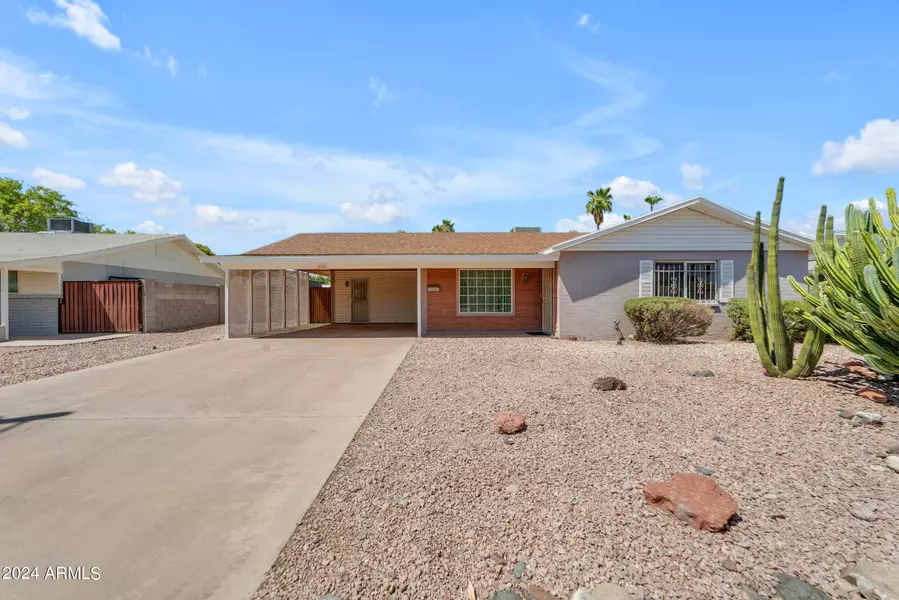 2240 W CATALINA Avenue, Mesa, AZ 85202