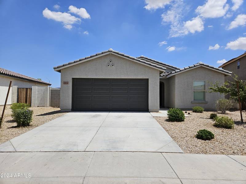 1074 W GREYHAWK Loop, Casa Grande, AZ 85122