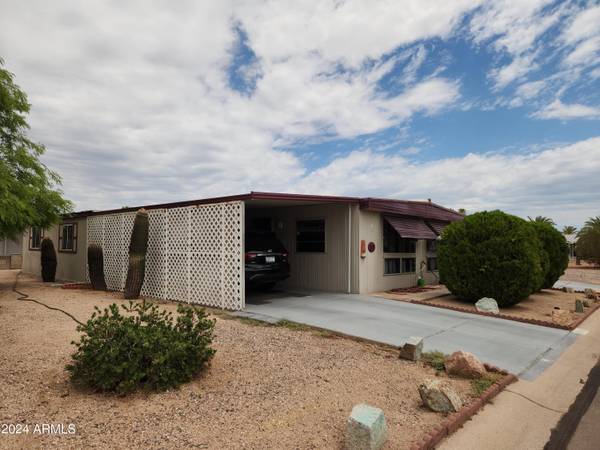 1819 S SOSSAMAN Road,  Mesa,  AZ 85209