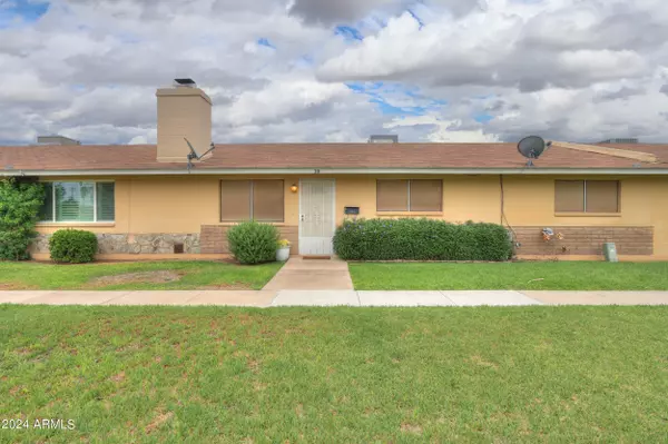 711 E LAUREL Drive #20, Casa Grande, AZ 85122