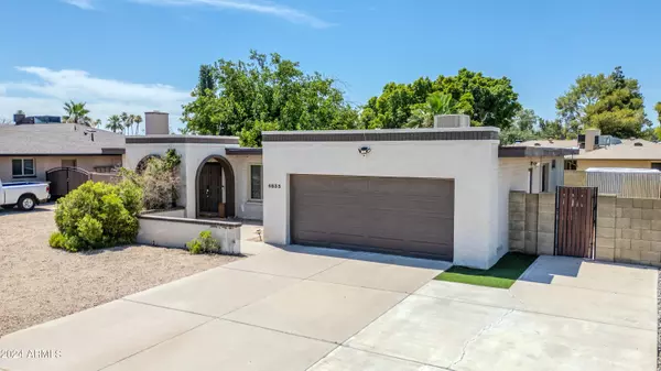 4833 W LAS PALMARITAS Drive, Glendale, AZ 85302