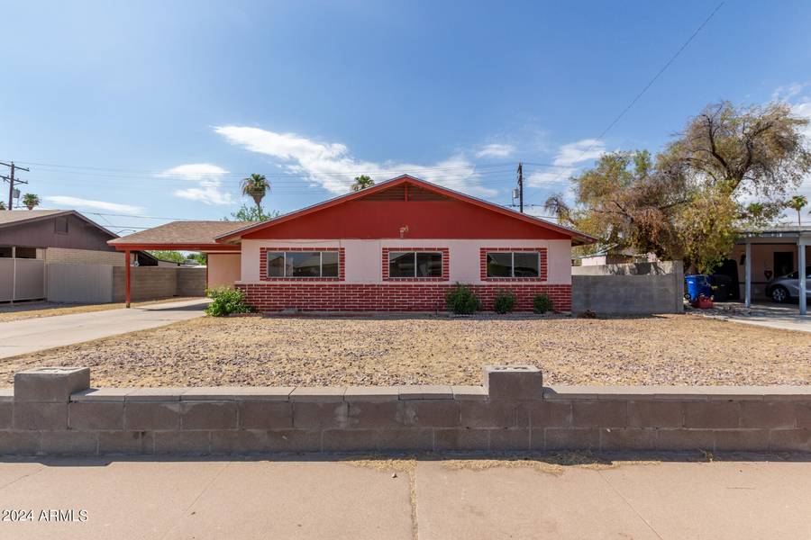 2307 E 3RD Drive, Mesa, AZ 85204