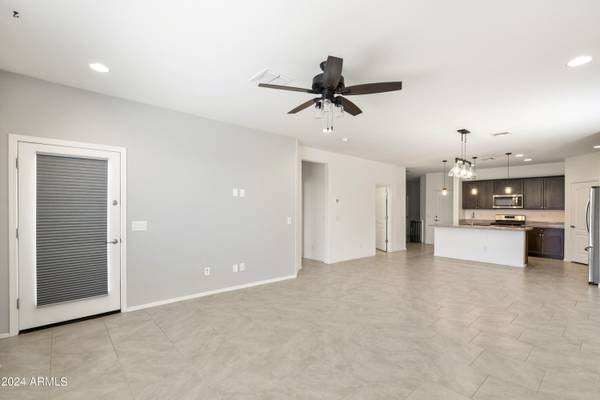 Maricopa, AZ 85138,39963 W CRANE Drive