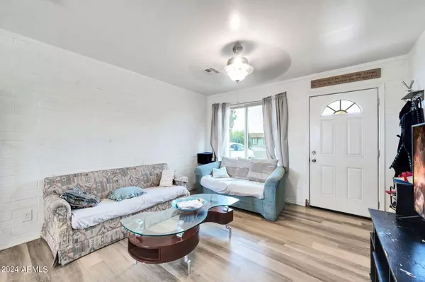 Coolidge, AZ 85128,220 E HESS Avenue